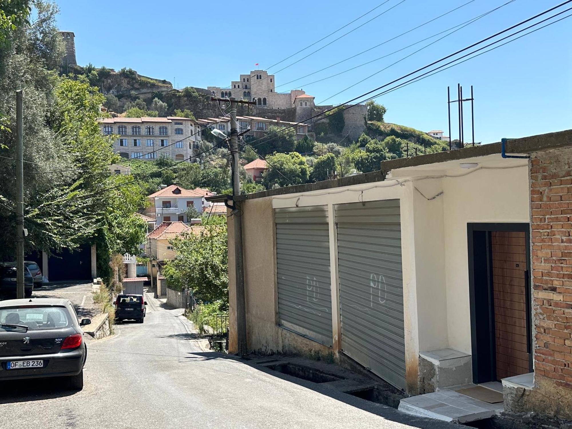 Guni Inn Krujë المظهر الخارجي الصورة