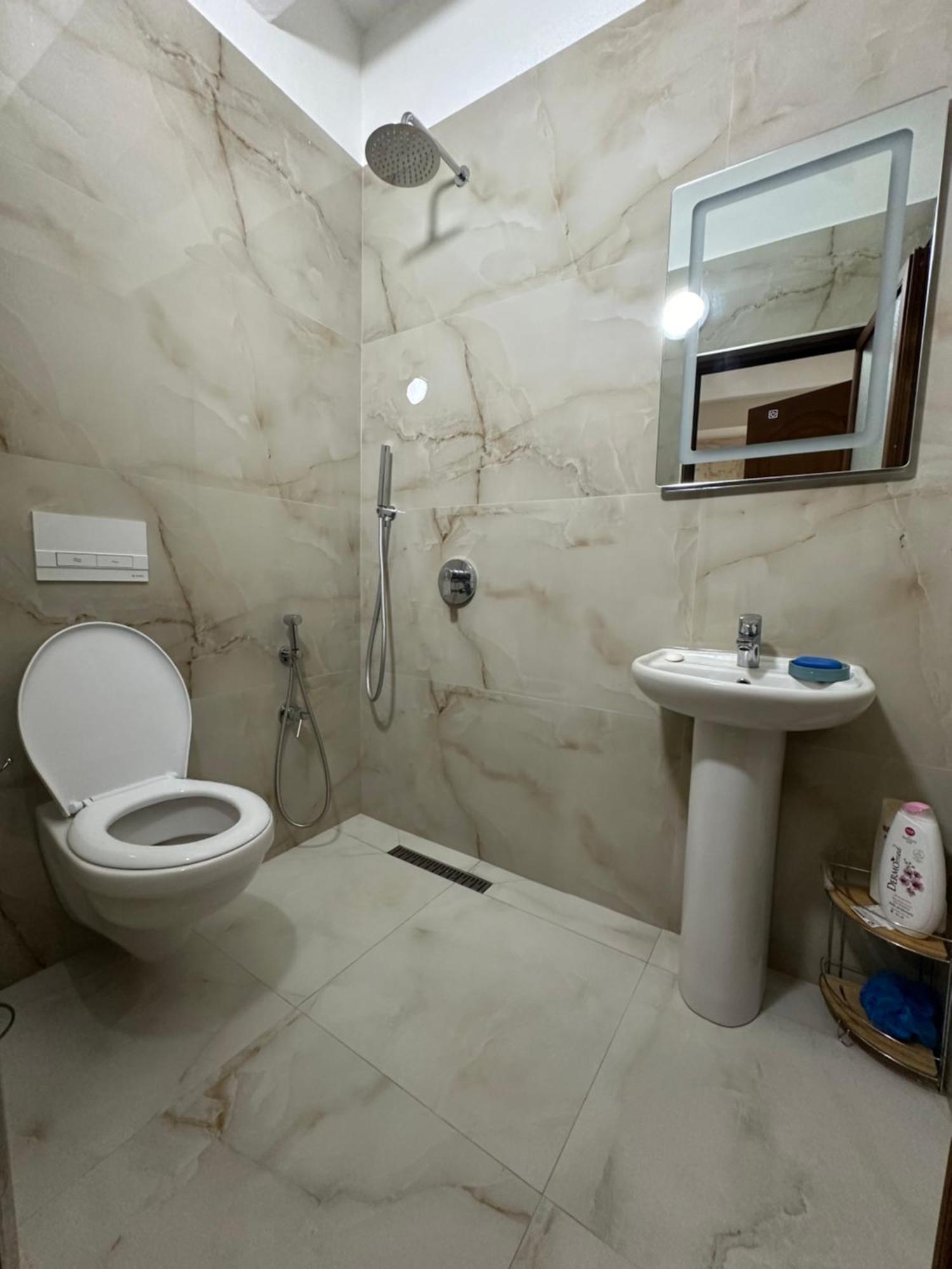 Guni Inn Krujë المظهر الخارجي الصورة