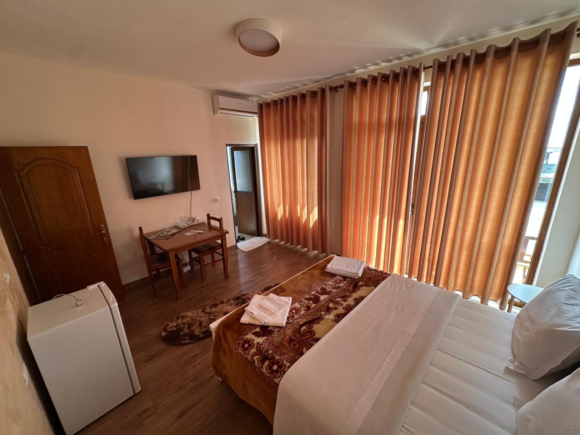 Guni Inn Krujë المظهر الخارجي الصورة